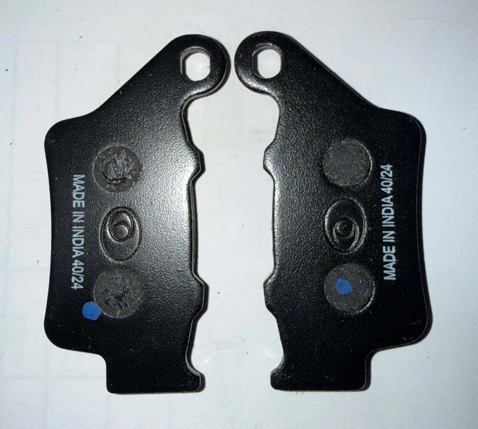 Pastilla Posterior Pulsar Ns 200 / Dominar 400/ RS200